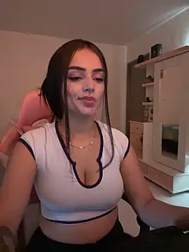 anniehart online show from March 2026 08:13:02 PM