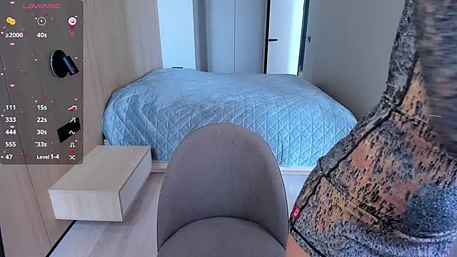 Aquilaris  online show from March 2025 07:04:02 AM