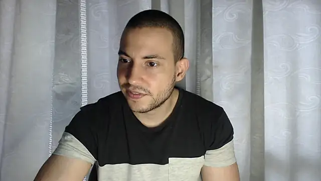 Armando 2002 online show from October 2025 05:02:02 PM