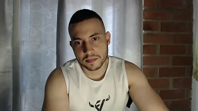 Armando 2002 online show from July 2026 07:05:01 PM