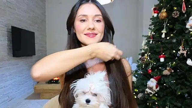 diamond desiree online show from December 2024 10:43:02 PM