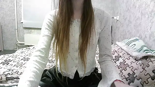 KittyBounty online show from December 2025 03:19:01 PM