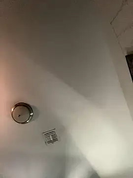 Snapshot of CutieFrmthehood chatting on January 2025 04:17:02 PM CutieFrmthehood online show from January 2025 04:17:02 PM