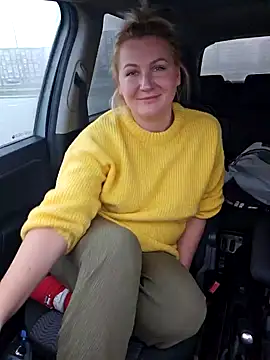 Snapshot of Marushka chatting on December 2024 07:40:02 AM Marushka online show from December 2024 07:40:02 AM