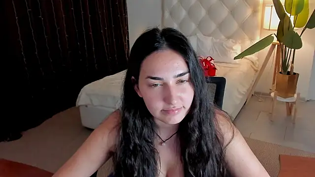 Snapshot of CeceliaJohnson chatting on July 2026 06:47:02 AM CeceliaJohnson online show from July 2026 06:47:02 AM