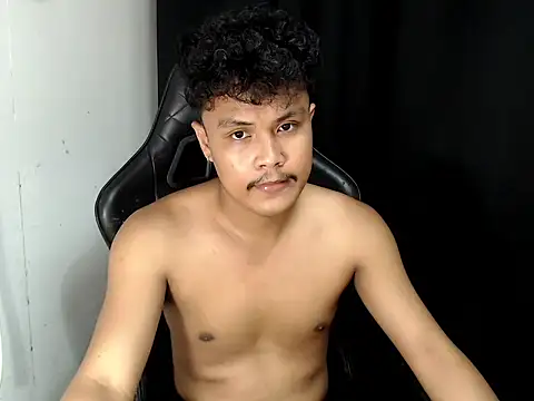 Snapshot of Brylon_ken chatting on October 2025 08:11:02 AM Brylon ken online show from October 2025 08:11:02 AM