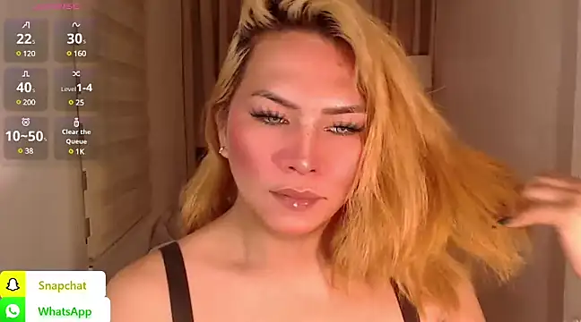 QUEEN GIAMOORE69 online show from December 2024 12:39:02 AM