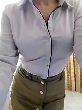 Snapshot of baby_sweet_girl_ chatting on January 2025 10:24:01 PM baby sweet girl online show from January 2025 10:24:01 PM