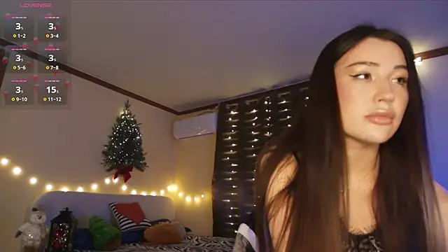 Snapshot of SoeTheReal chatting on December 2025 07:31:02 PM SoeTheReal online show from December 2025 07:31:02 PM