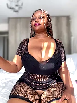 Snapshot of Hyra_Ari chatting on October 2025 01:06:02 PM Hyra Ari online show from October 2025 01:06:02 PM