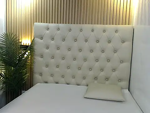 Abetterwomanxx online show from November 2025 10:07:01 AM