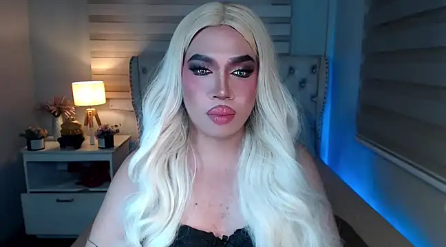 RebecaNextToYou online show from February 2025 05:37:01 PM