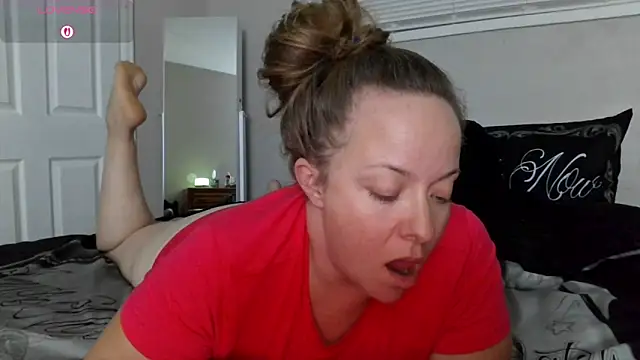 julimonroe online show from October 2025 03:40:02 AM