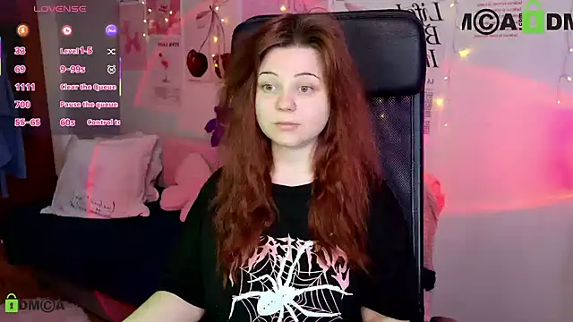 Snapshot of StellaMilla chatting on April 2026 01:48:01 AM StellaMilla online show from April 2026 01:48:01 AM