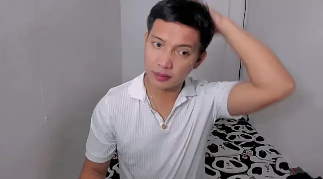 Snapshot of xSebastian19 chatting on December 2024 04:27:02 PM xSebastian19 online show from December 2024 04:27:02 PM