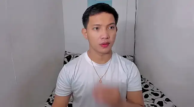 Snapshot of xSebastian19 chatting on January 2025 07:29:01 PM xSebastian19 online show from January 2025 07:29:01 PM