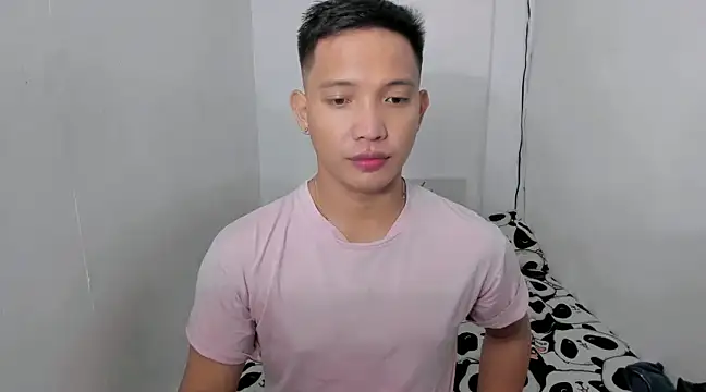 Snapshot of xSebastian19 chatting on January 2025 02:54:01 AM xSebastian19 online show from January 2025 02:54:01 AM