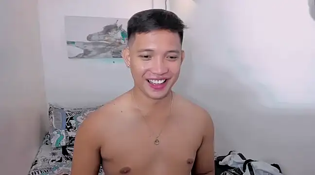 Snapshot of xSebastian19 chatting on February 2025 07:03:02 PM xSebastian19 online show from February 2025 07:03:02 PM