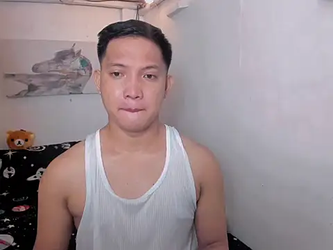Snapshot of xSebastian19 chatting on May 2026 04:51:01 AM xSebastian19 online show from May 2026 04:51:01 AM