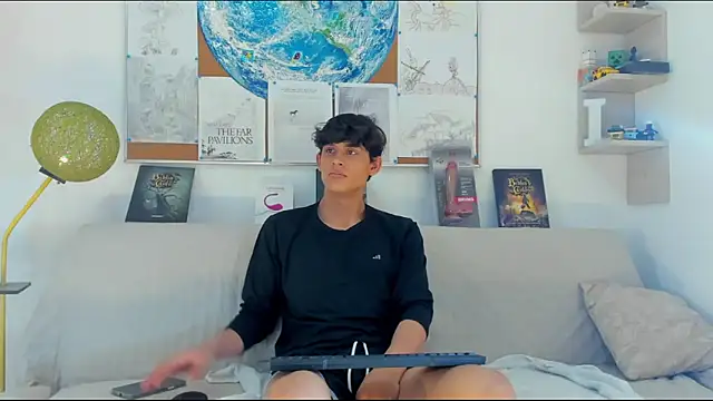 Snapshot of logan_thomas chatting on March 2026 06:14:01 PM logan thomas online show from March 2026 06:14:01 PM