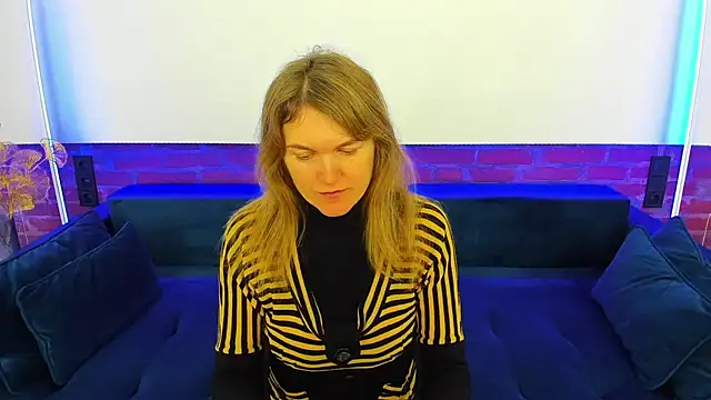 Snapshot of Anabell_xxx chatting on November 2025 06:44:01 AM Anabell xxx online show from November 2025 06:44:01 AM