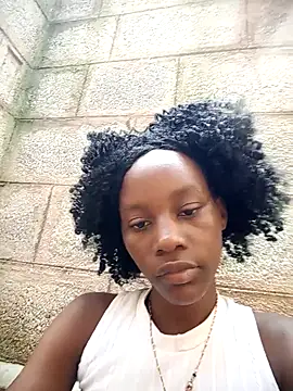 Snapshot of Petite_li chatting on November 2025 07:21:02 AM Petite li online show from November 2025 07:21:02 AM