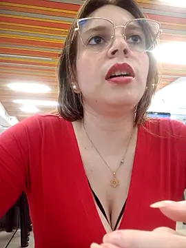lorenitabella online show from April 2026 09:21:02 PM