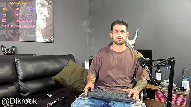 Davevilboy online show from February 2025 12:05:02 PM