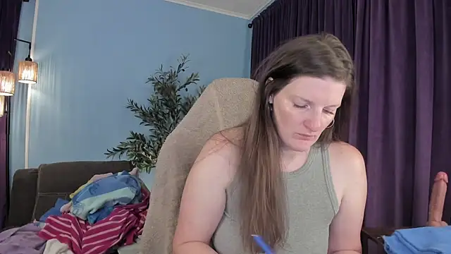 Kelly Carolina online show from April 2026 11:34:01 AM