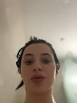 Camilla Railian online show from December 2024 10:07:02 PM