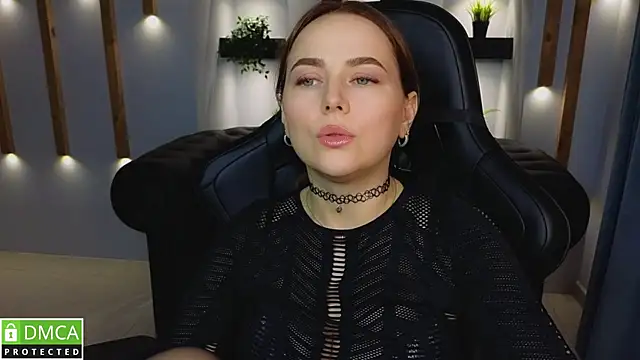 Snapshot of Mira_Mermayd chatting on January 2025 11:27:02 AM Mira Mermayd online show from January 2025 11:27:02 AM