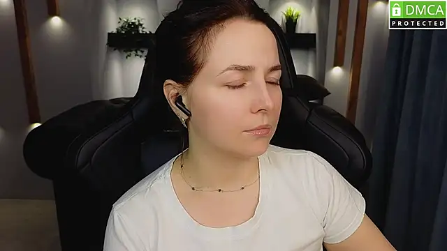 Snapshot of Mira_Mermayd chatting on March 2025 11:39:02 AM Mira Mermayd online show from March 2025 11:39:02 AM