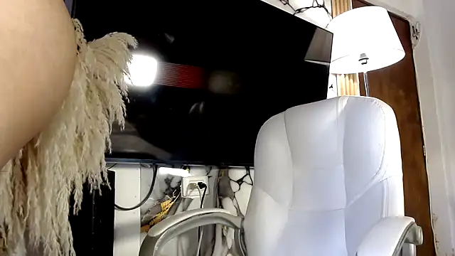 saraplayboy96 online show from September 2025 06:55:01 PM