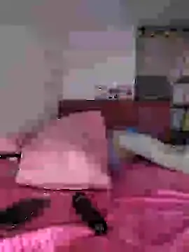 Snapshot of amycute_ chatting on December 2024 02:42:01 AM amycute online show from December 2024 02:42:01 AM