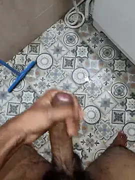 Snapshot of BiggDse chatting on March 2025 04:28:02 PM BiggDse online show from March 2025 04:28:02 PM