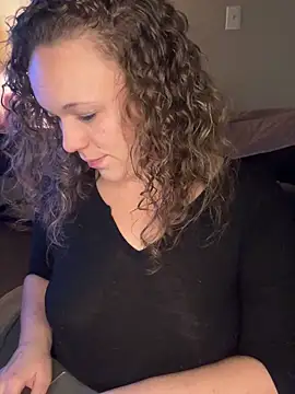 Snapshot of AuroraSummers chatting on February 2025 06:56:02 AM AuroraSummers online show from February 2025 06:56:02 AM