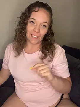 Snapshot of AuroraSummers chatting on March 2025 12:30:01 AM AuroraSummers online show from March 2025 12:30:01 AM