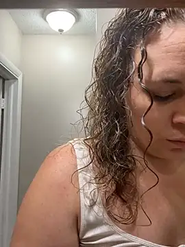 Snapshot of AuroraSummers chatting on September 2025 02:21:01 PM AuroraSummers online show from September 2025 02:21:01 PM