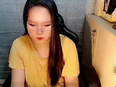 Snapshot of UrFuckingSweet_Angelxxx chatting on February 2026 12:43:02 AM UrFuckingSweet Angelxxx online show from February 2026 12:43:02 AM