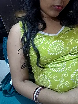 Diya 143 online show from March 2026 07:18:02 PM