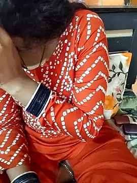 Snapshot of Diya_143 chatting on May 2026 06:19:02 AM Diya 143 online show from May 2026 06:19:02 AM