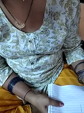 Snapshot of Diya_143 chatting on June 2026 07:06:02 AM Diya 143 online show from June 2026 07:06:02 AM