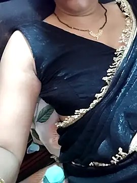 Snapshot of Diya_143 chatting on July 2026 06:53:02 AM Diya 143 online show from July 2026 06:53:02 AM
