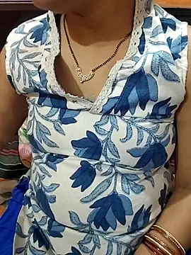 Snapshot of Diya_143 chatting on July 2026 05:48:02 PM Diya 143 online show from July 2026 05:48:02 PM