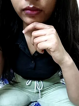 Snapshot of Nupur_69 chatting on February 2025 08:20:02 PM Nupur 69 online show from February 2025 08:20:02 PM