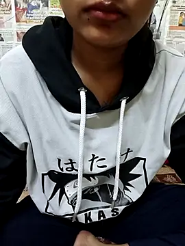 Snapshot of Nupur_69 chatting on November 2025 10:18:02 PM Nupur 69 online show from November 2025 10:18:02 PM