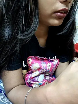 Snapshot of Nupur_69 chatting on December 2025 07:40:02 PM Nupur 69 online show from December 2025 07:40:02 PM