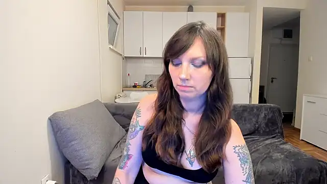 StacyTigerr online show from February 2025 09:29:01 PM