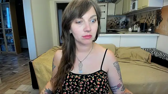 StacyTigerr online show from October 2025 01:41:02 PM