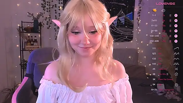 Snapshot of IrmaBell chatting on September 2025 10:35:02 PM IrmaBell online show from September 2025 10:35:02 PM